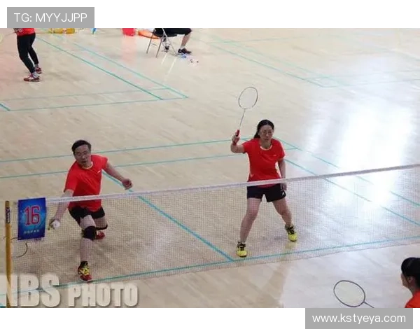 上海羽毛球队在邀请赛中的默契配合与战术执行分析