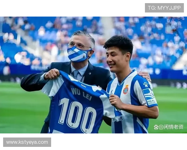 东京拍照足球明星名单揭晓照片背后的故事与精彩瞬间分享